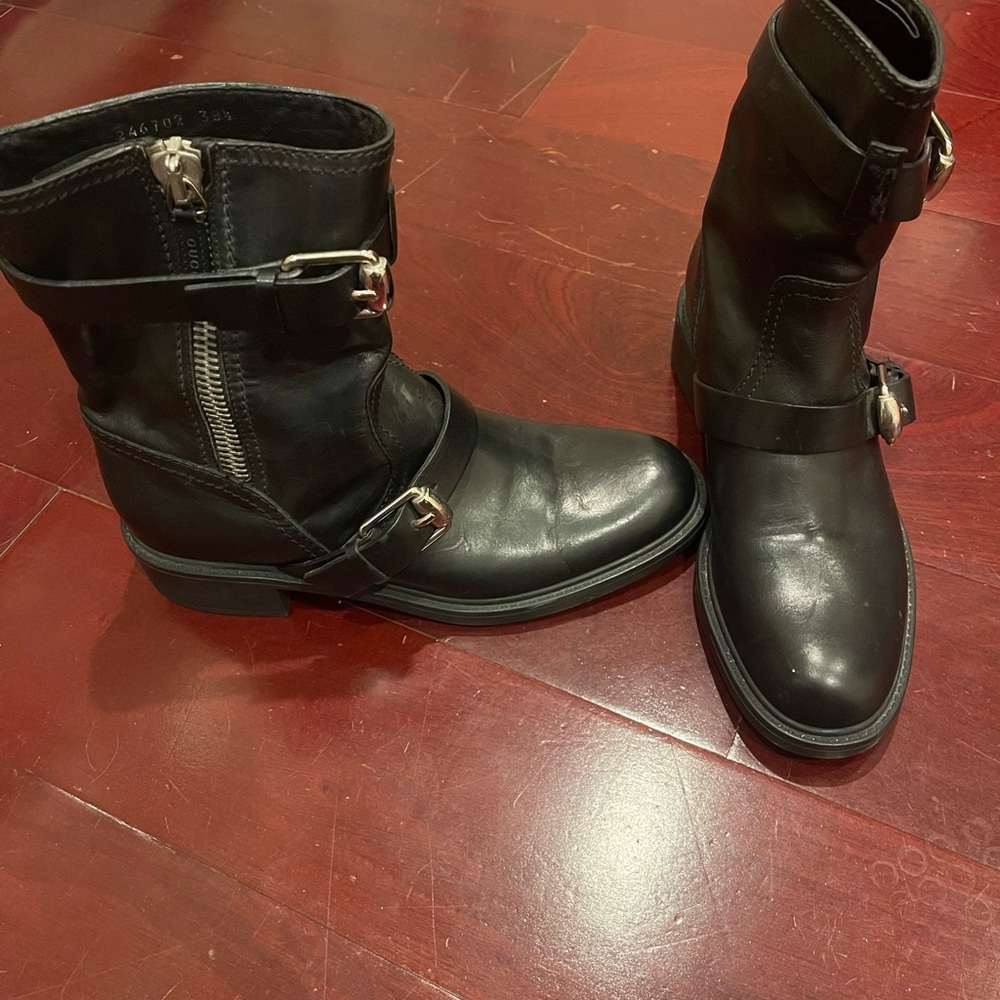 Gucci Black Leather Moto Boots with Buckle - Picture 2 of 9